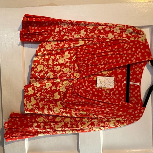 Free People Cute Red Crop Shirt - Super Super Cute - Picture 3 of 4